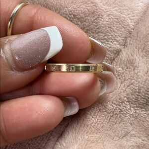 14k solid Gold Band with 10 diamonds size 8